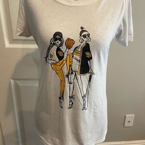 Hollister White T-Shirt with Subtle Design San Diego Padre